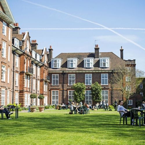 Campus Reid Hall Lawns
